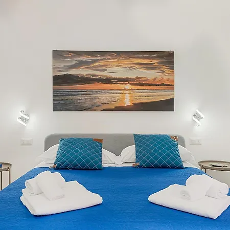 Modern White With Ac And Balcony * Monterosso al Mare