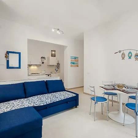 아파트 Modern White With Ac And Balcony