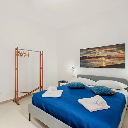 Modern White With Ac And Balcony Apartment